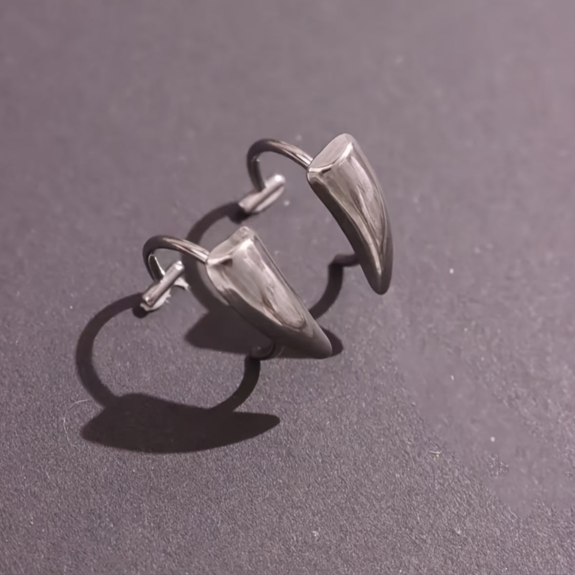 Vampire Fang Lip Cuff Clips, Rings for Daily & Party Wear