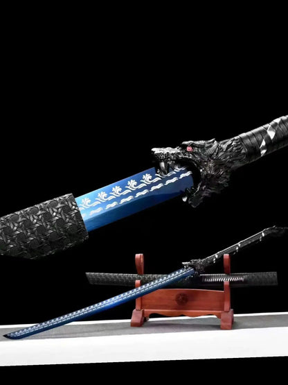 Dragon's Fury: Handmade Manganese Steel Battle Sword