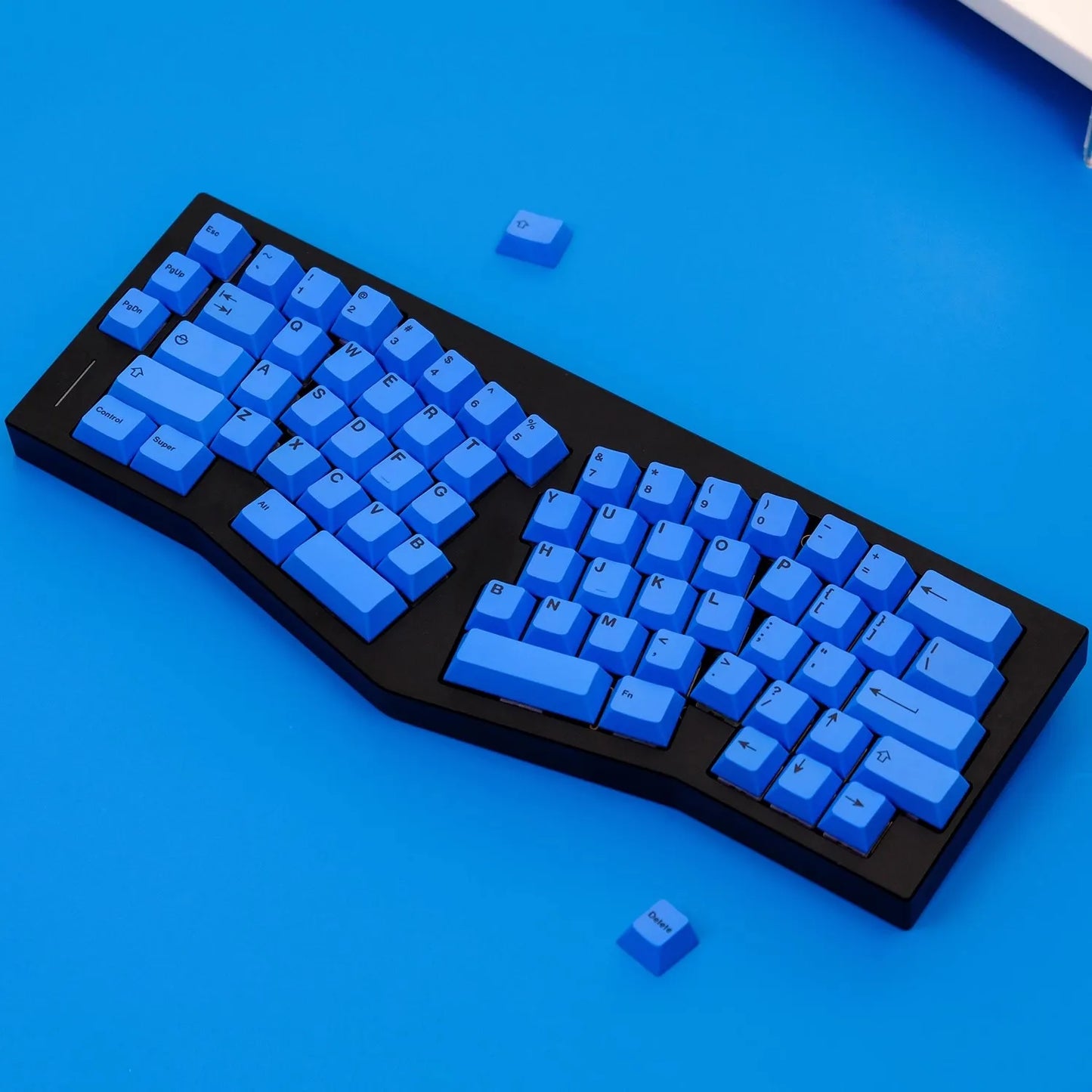GMK RGBY Blue Keycaps