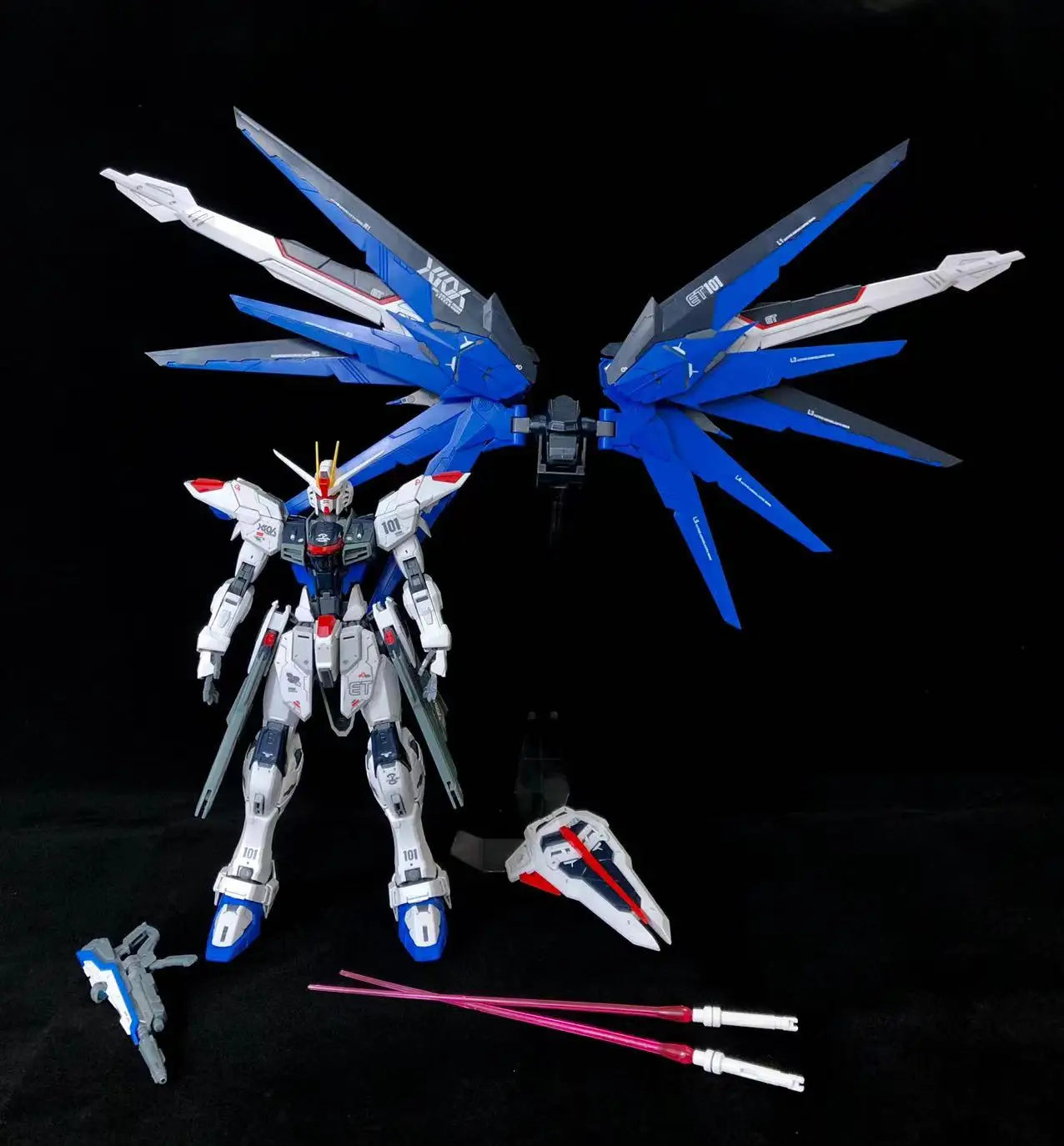 Midnight Black Strike Freedom MG Model Kit