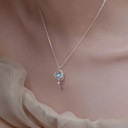Silver Moonstone Star Choker - Celestial Elegance