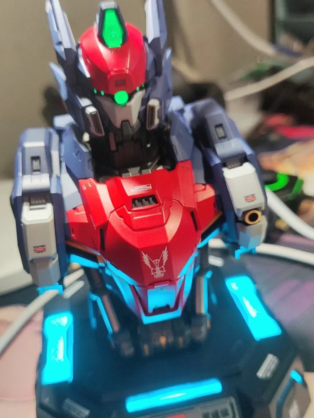 Progenitor Bust: MCT-AP02 Charging Center Figure