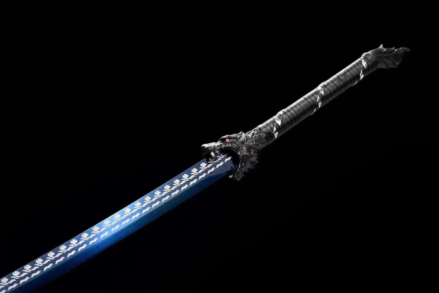 Dragon's Fury: Handmade Manganese Steel Battle Sword