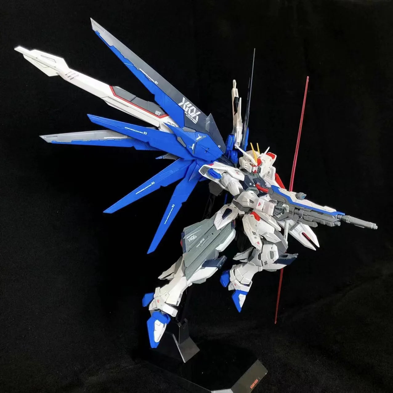 Midnight Black Strike Freedom MG Figure Model Kit