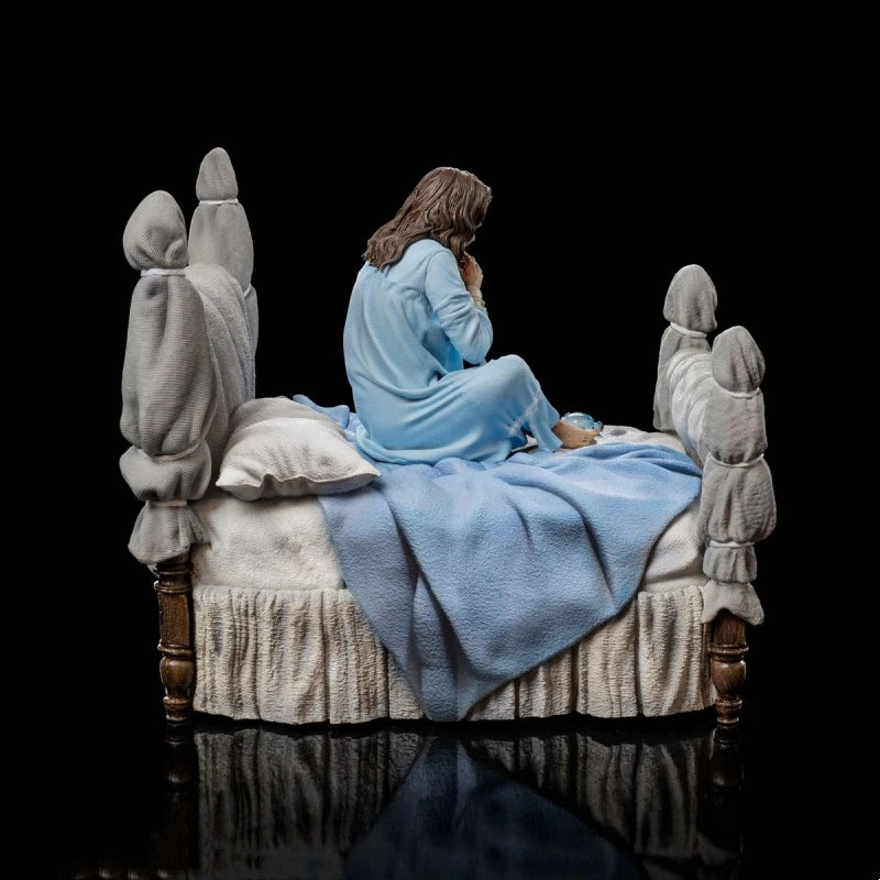The Exorcist's Princess - A Tale of Chaos and Forbidden Love