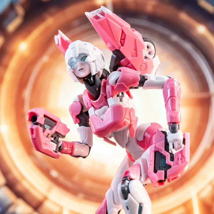 Cyber Succubus Mbreed Charm: Arcee PVC Model