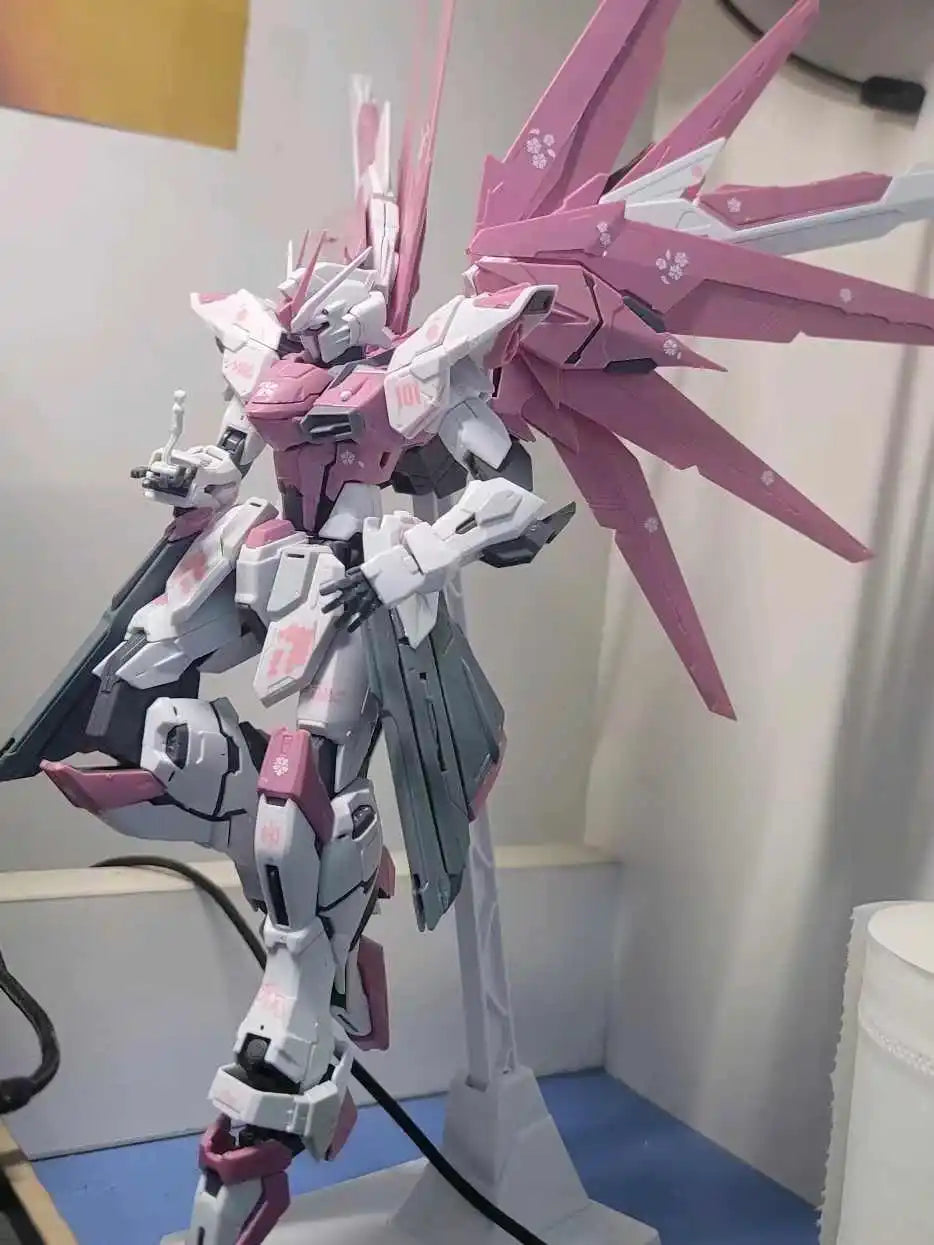 Midnight Black Strike Freedom MG Model Kit
